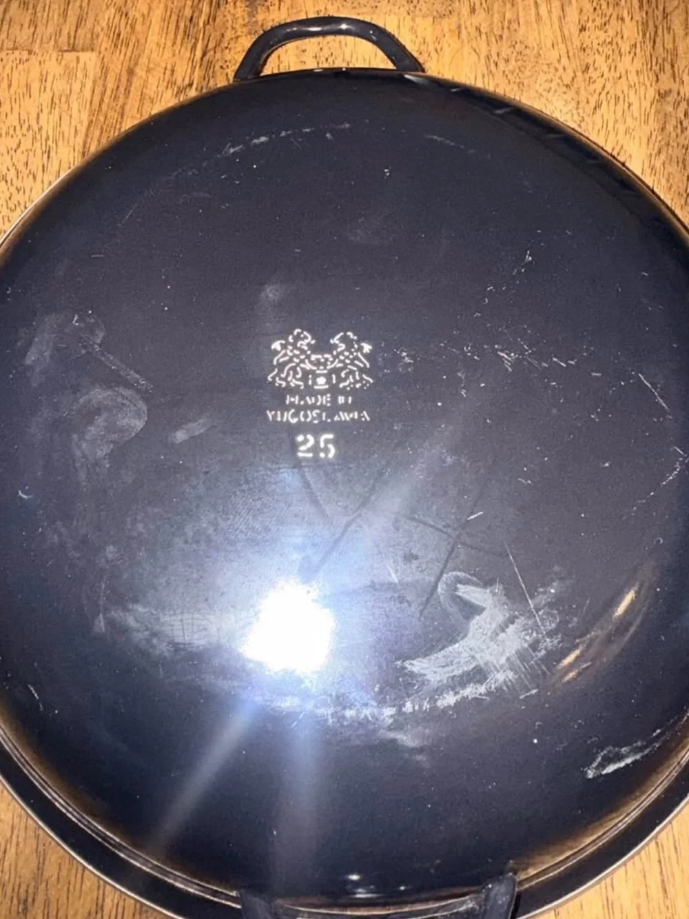Vintage Emo Celje Enamelware Nesting Skillet Set